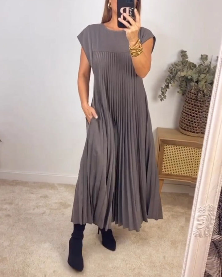 Angel - Pleated Maxi Dress