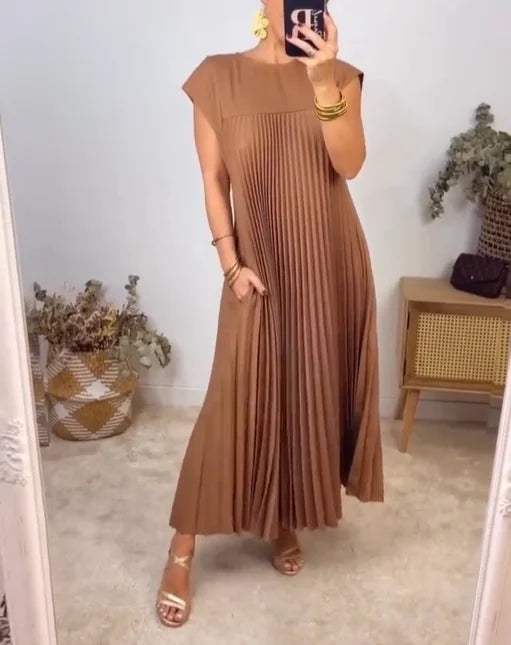 Angel - Pleated Maxi Dress